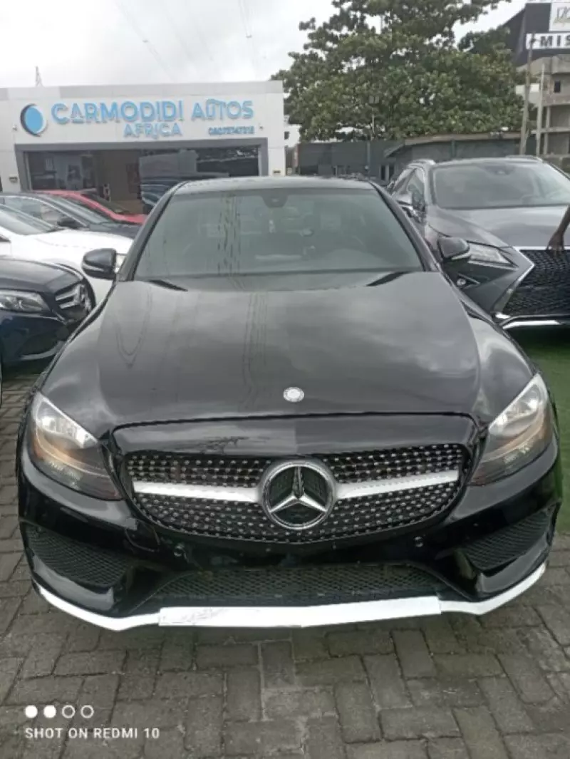 Mercedes-Benz C 300   - 2015