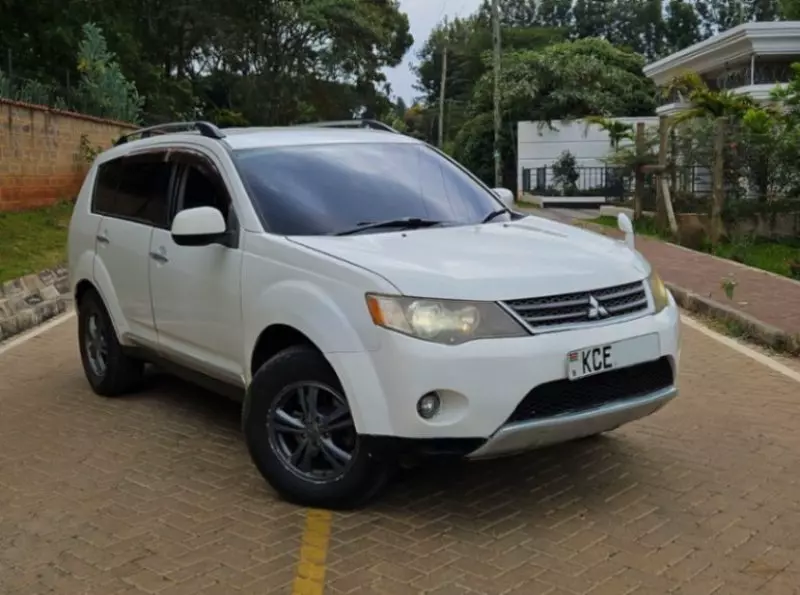 Mitsubishi OUTLANDER   - 2009