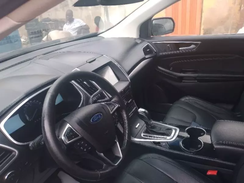 Ford Edge   - 2016