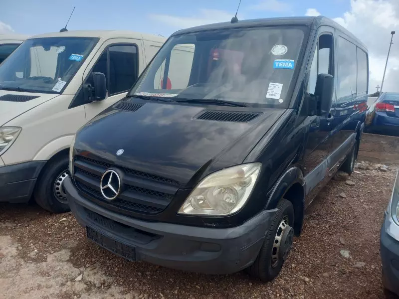 Mercedes-Benz Sprinter   - 2011