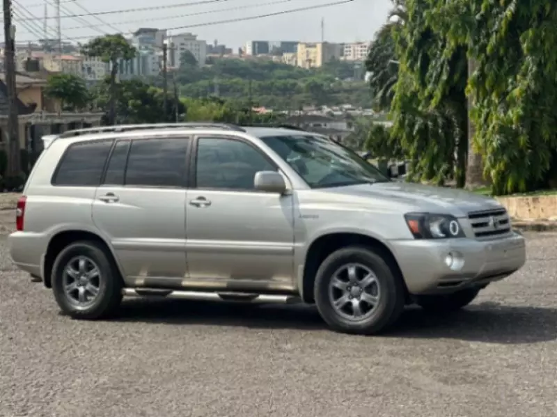 Toyota Highlander   - 2005