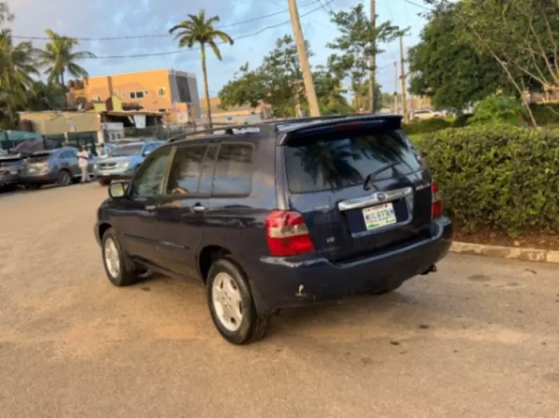 TOYOTA Highlander   - 2004