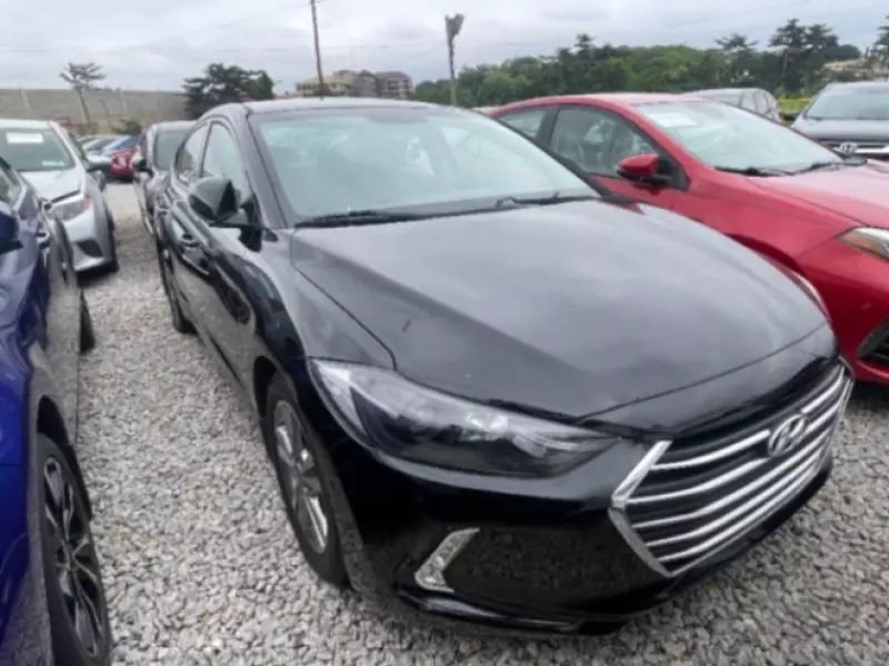 Hyundai Elantra   - 2018