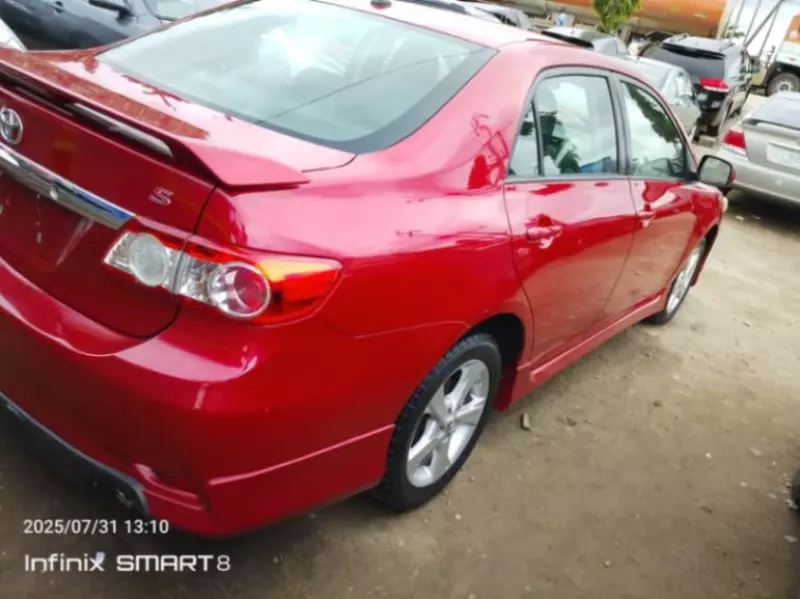 TOYOTA Corolla   - 2011
