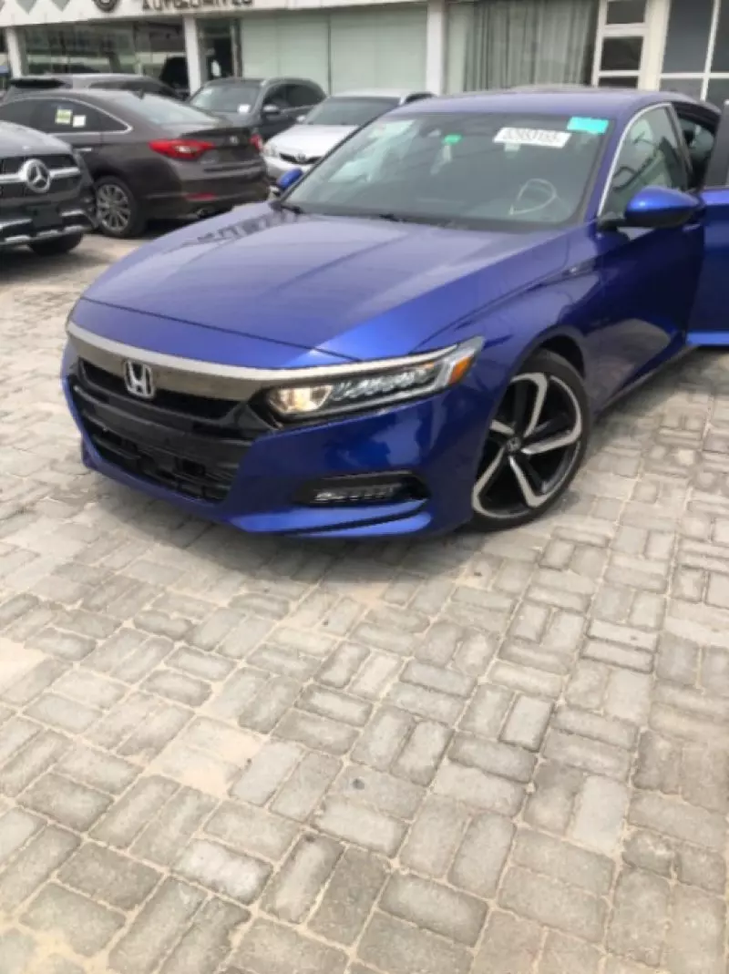 Honda Accord   - 2009