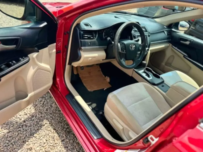 TOYOTA Camry   - 2012