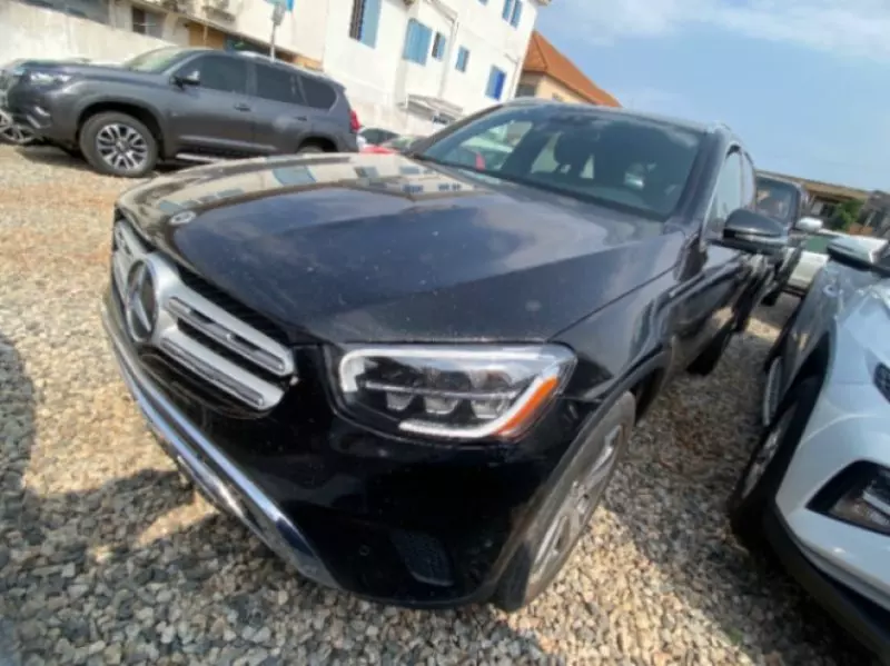 Mercedes-Benz GLC 300   - 2022