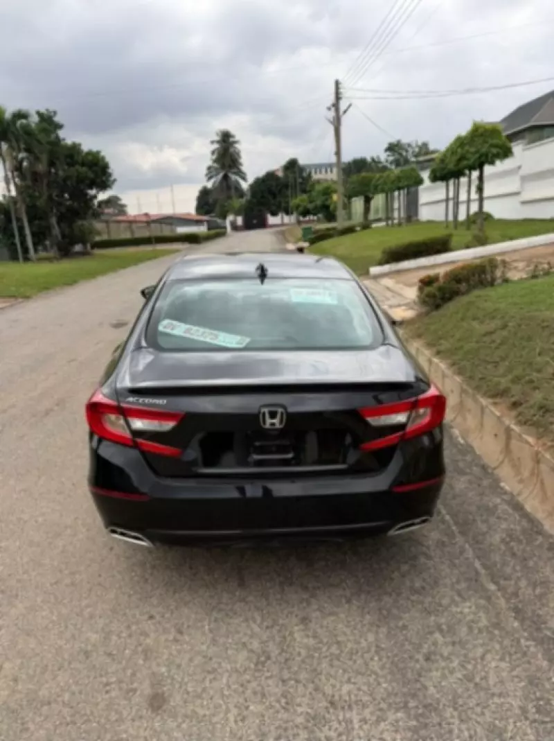 Honda Accord   - 2019