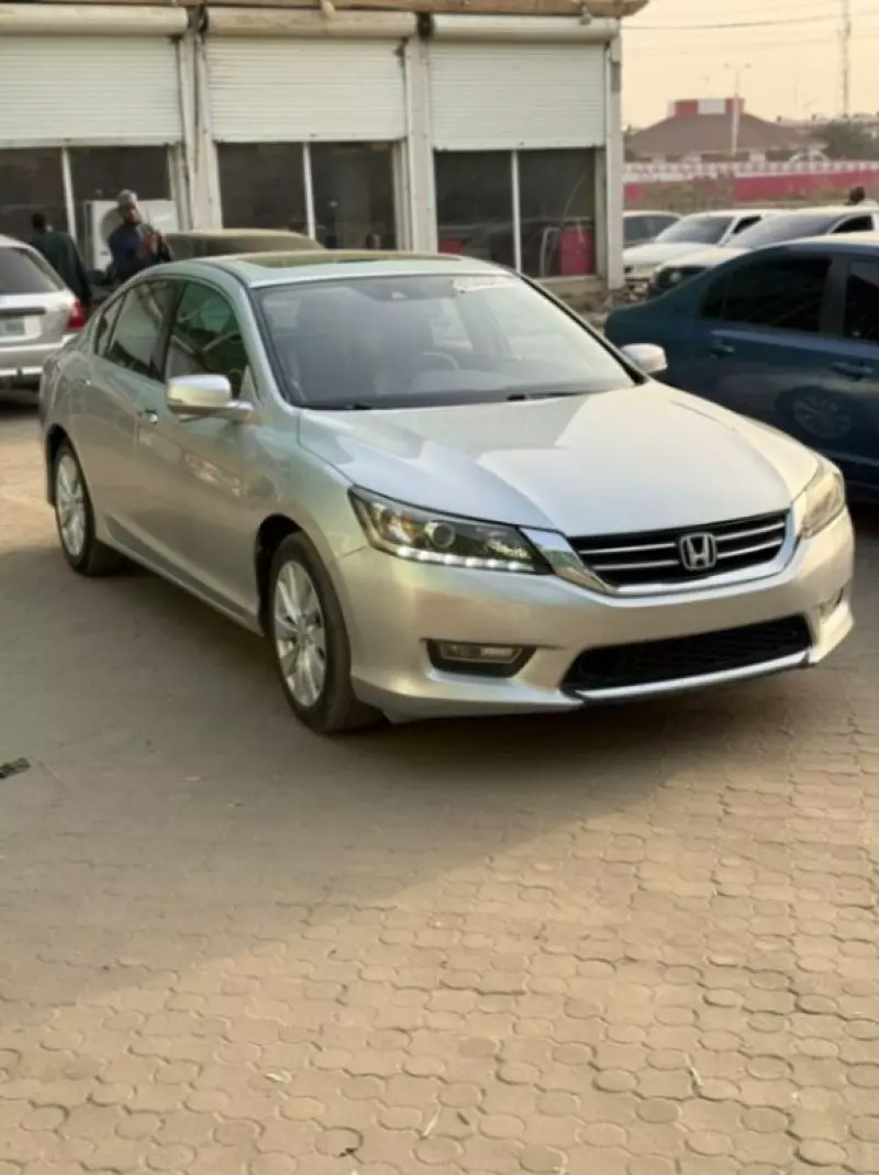 Honda Accord   - 2013