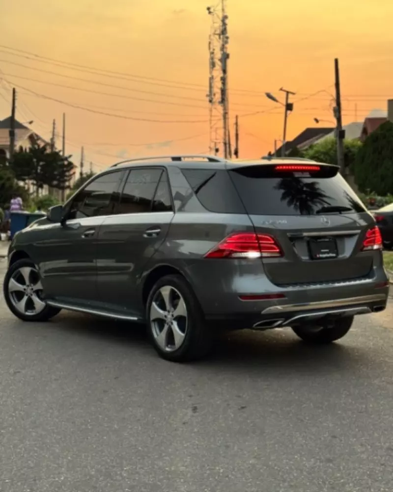 Mercedes-Benz GLE-Class   - 2017