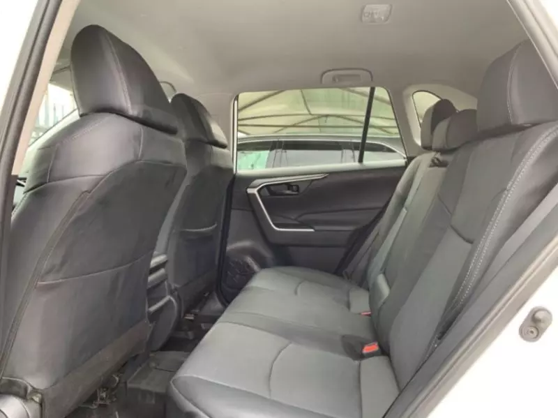 Toyota RAV 4   - 2021
