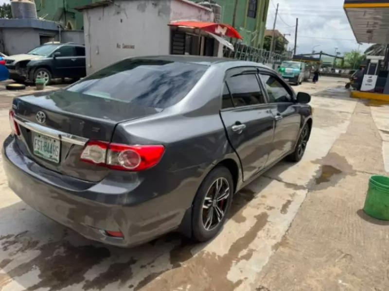 TOYOTA Corolla   - 2013