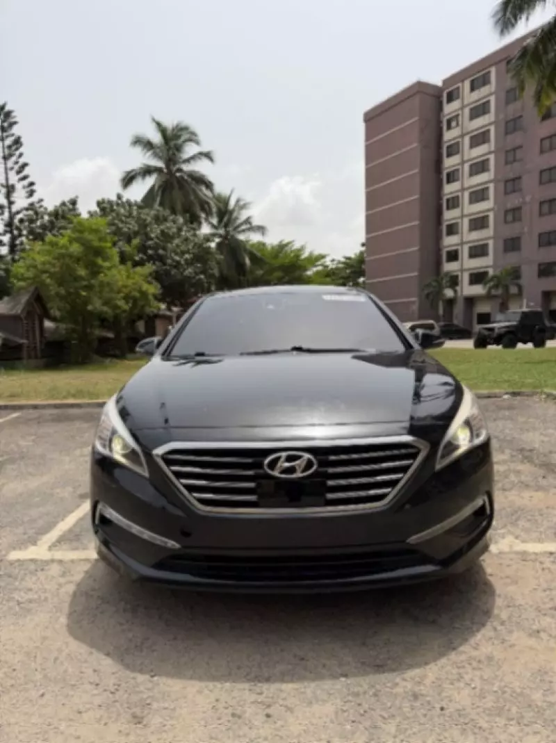 Hyundai Sonata   - 2015