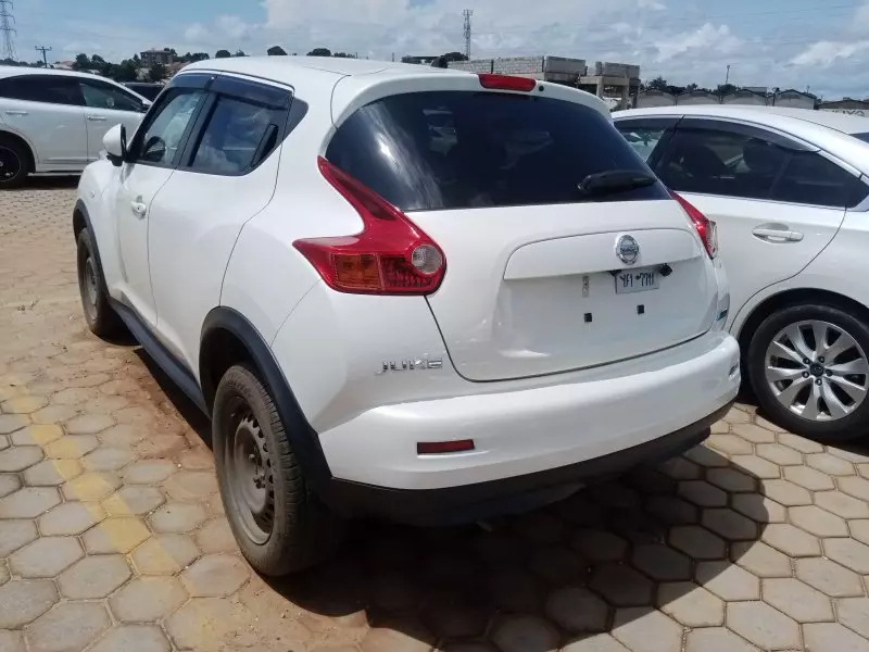 Nissan Juke   - 2012