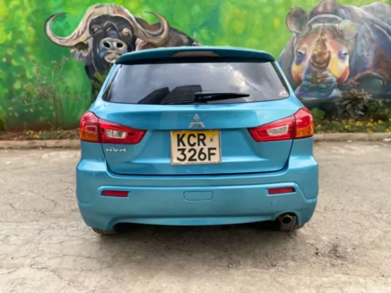 Mitsubishi RVR - 2011