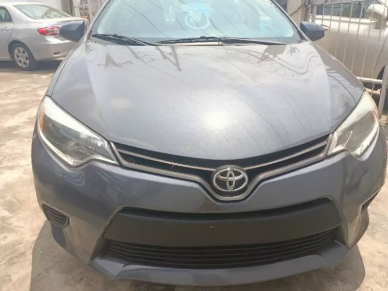 Toyota Corolla   - 2014