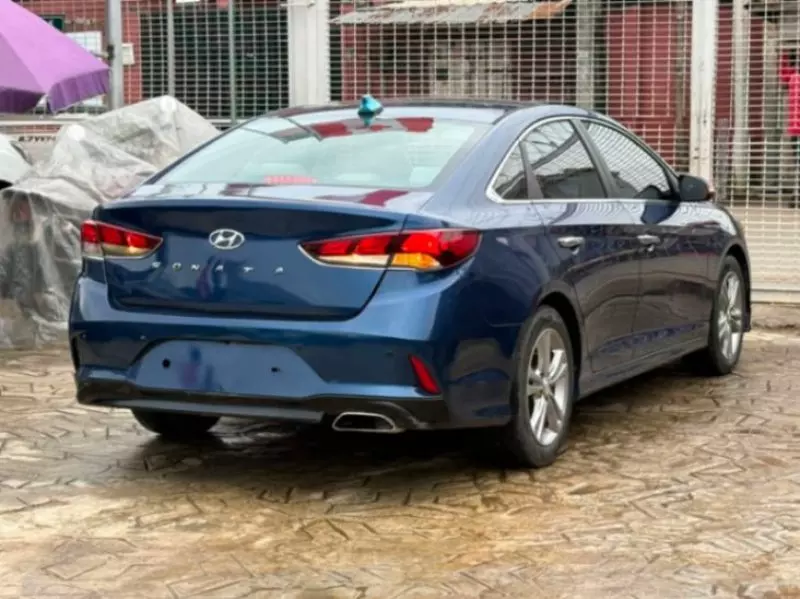 Hyundai Sonata   - 2018