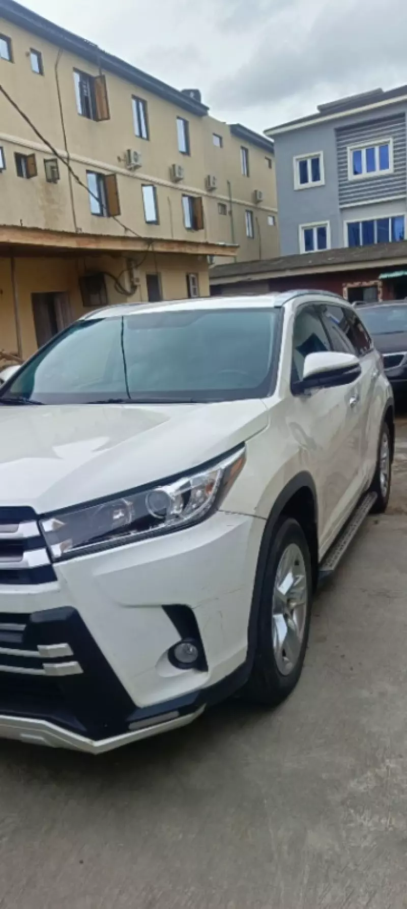 Toyota Highlander   - 2015