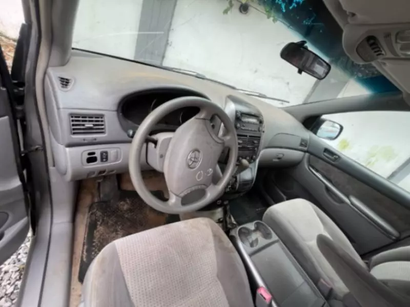 TOYOTA Sienna   - 2008