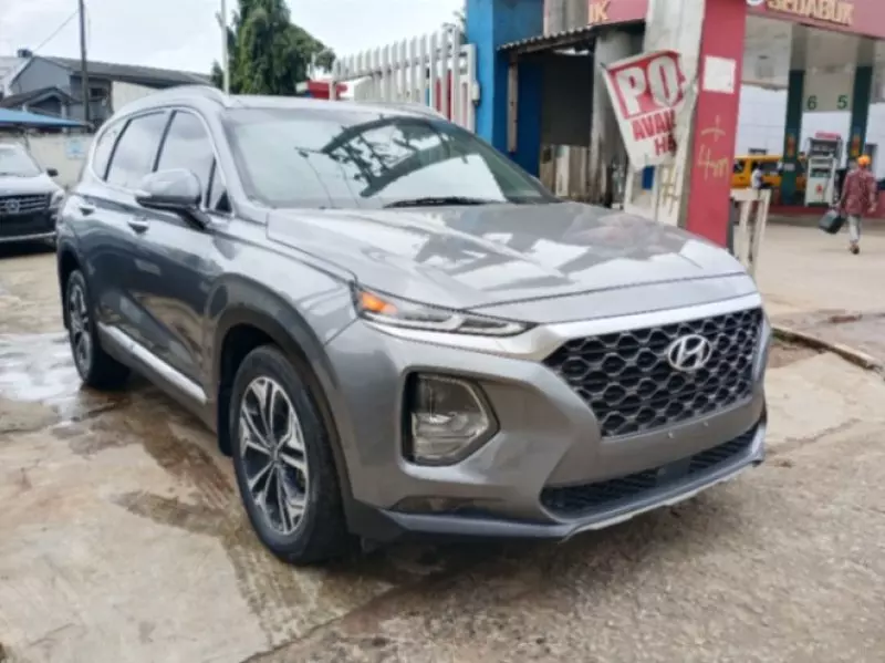 Hyundai Santa Fe - 2019