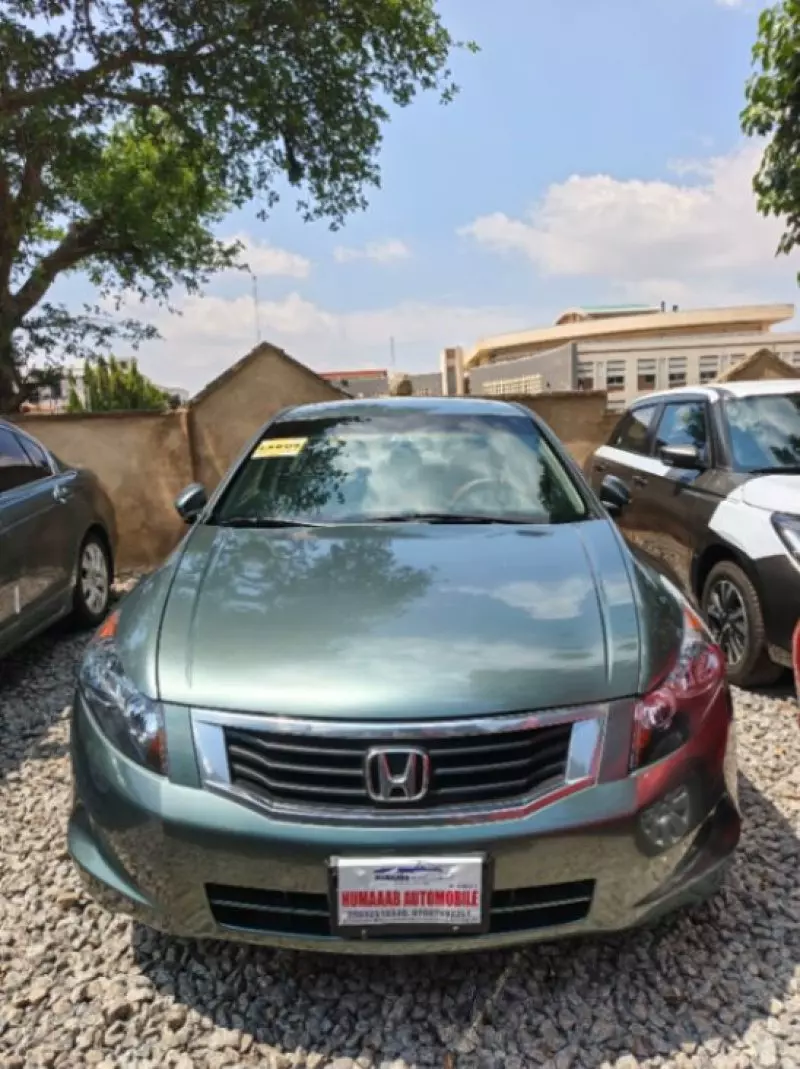 Honda Accord   - 2009