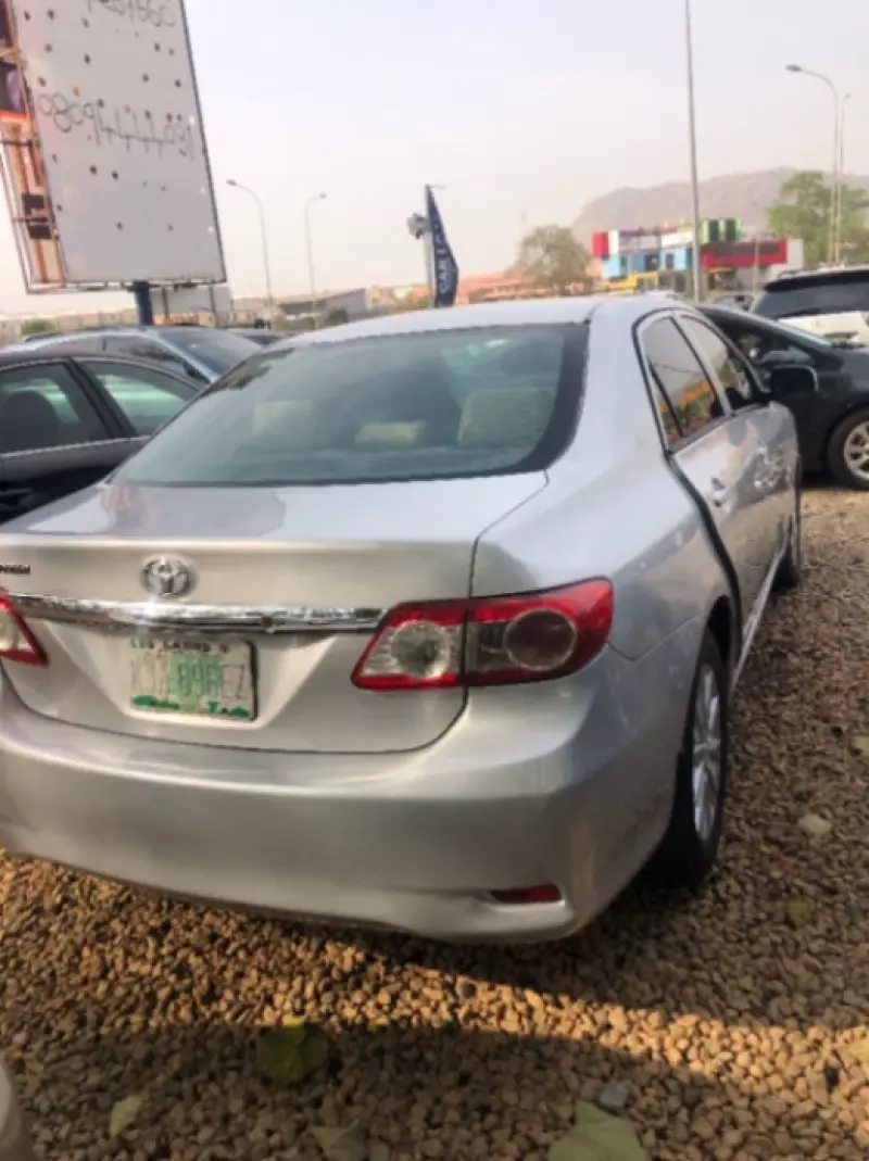 Toyota Corolla   - 2013
