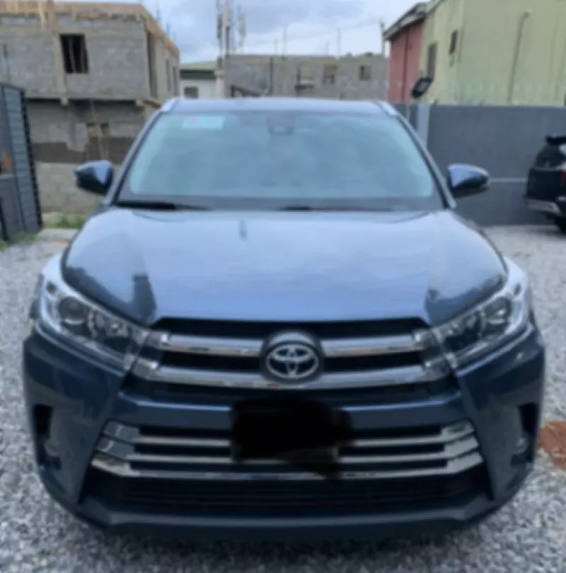 Toyota Highlander   - 2019