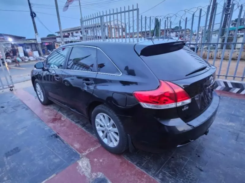 Toyota Venza   - 2010