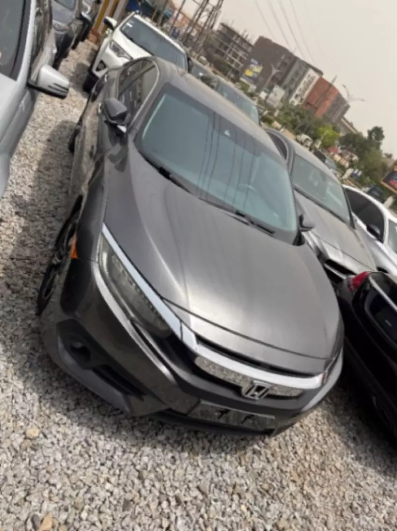 Honda Civic   - 2017