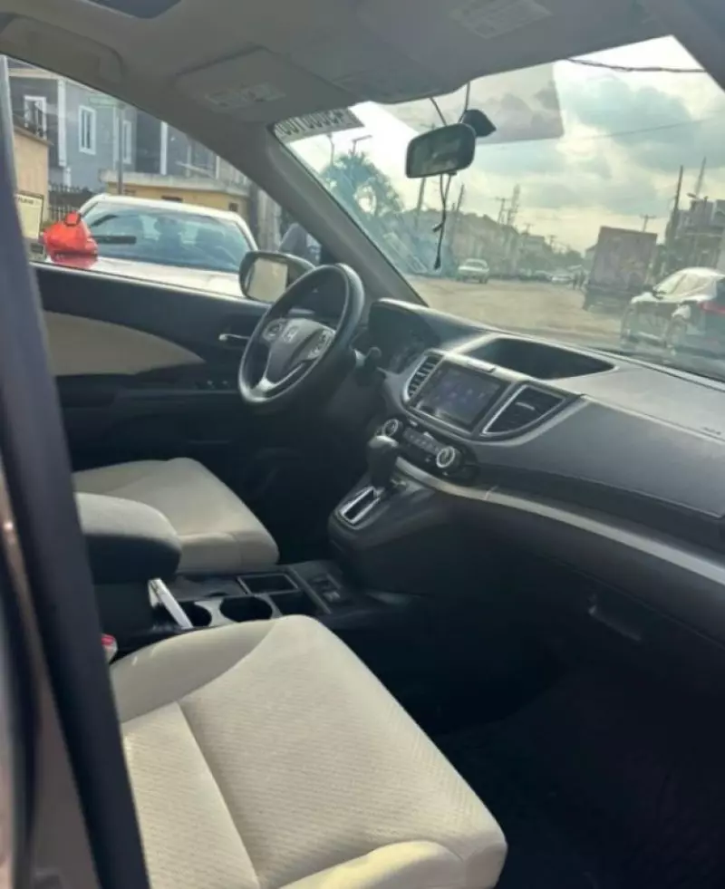 Honda CR-V   - 2016