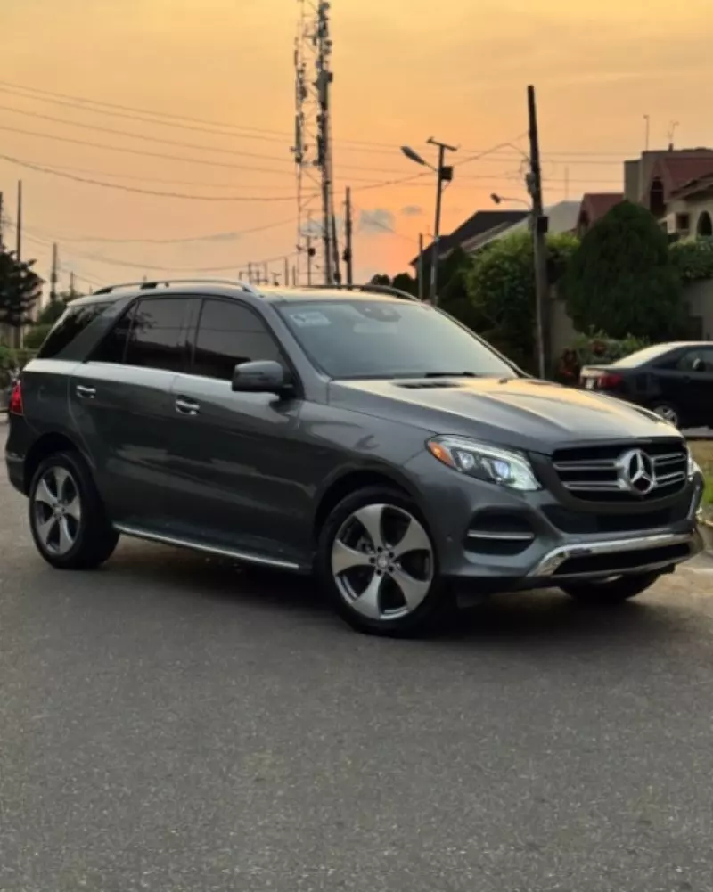 Mercedes-Benz GLE-Class   - 2017