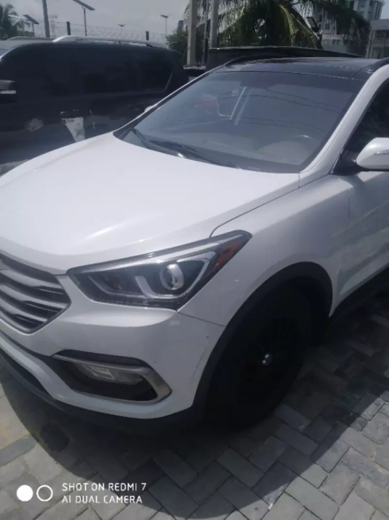 Hyundai Santa Fe Sport   - 2017