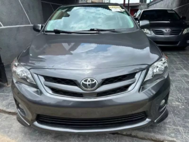 TOYOTA corolla   - 2012