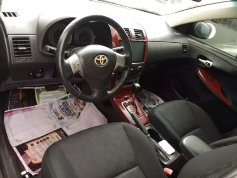 TOYOTA Corolla   - 2010