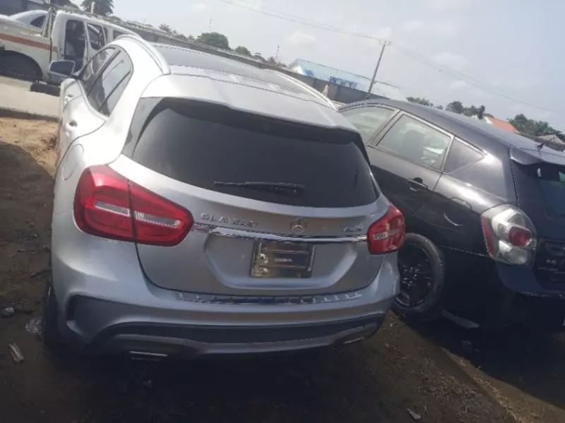 Mercedes-Benz GLA 250   - 2015