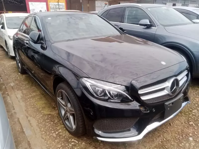 Mercedes-Benz C 200   - 2012