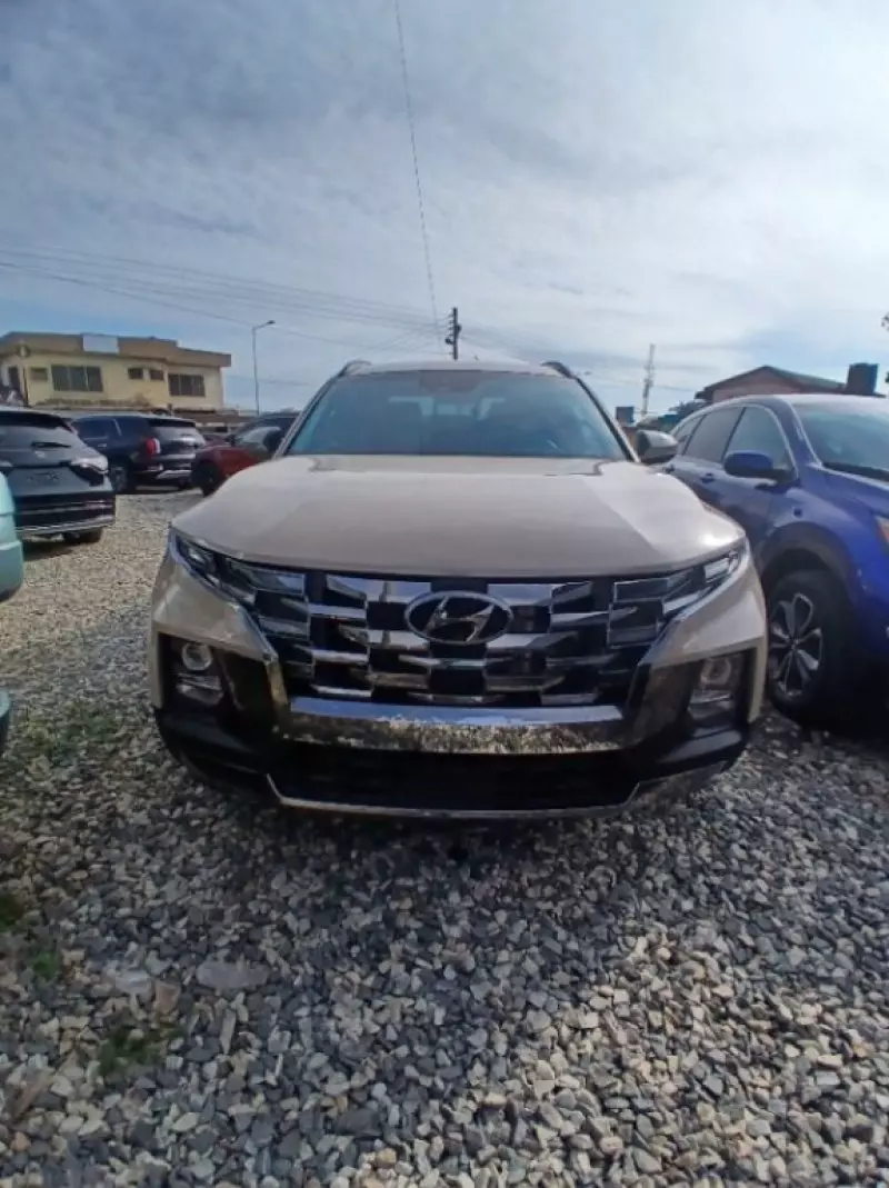 Hyundai Santa Cruz   - 2023