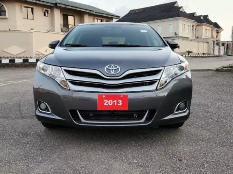 Toyota Venza   - 2013