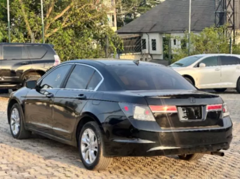 Honda Accord   - 2012
