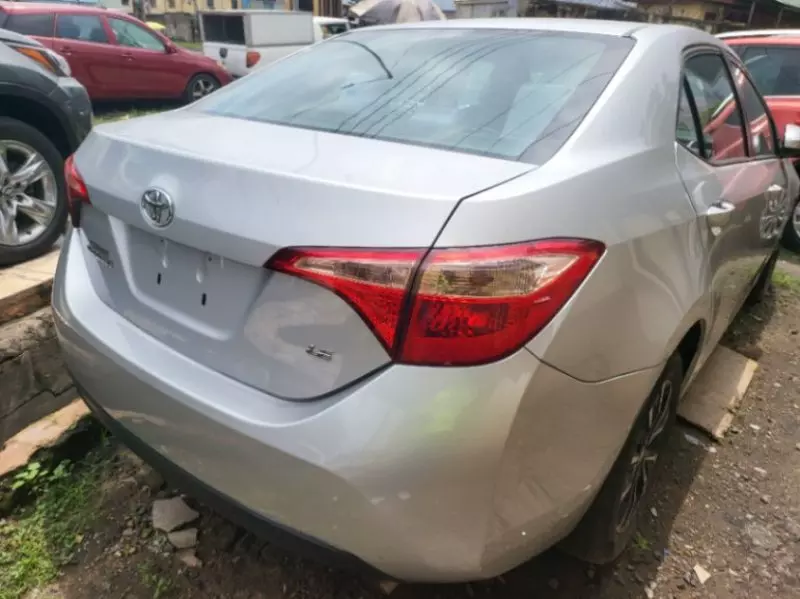 Toyota Corolla   - 2019