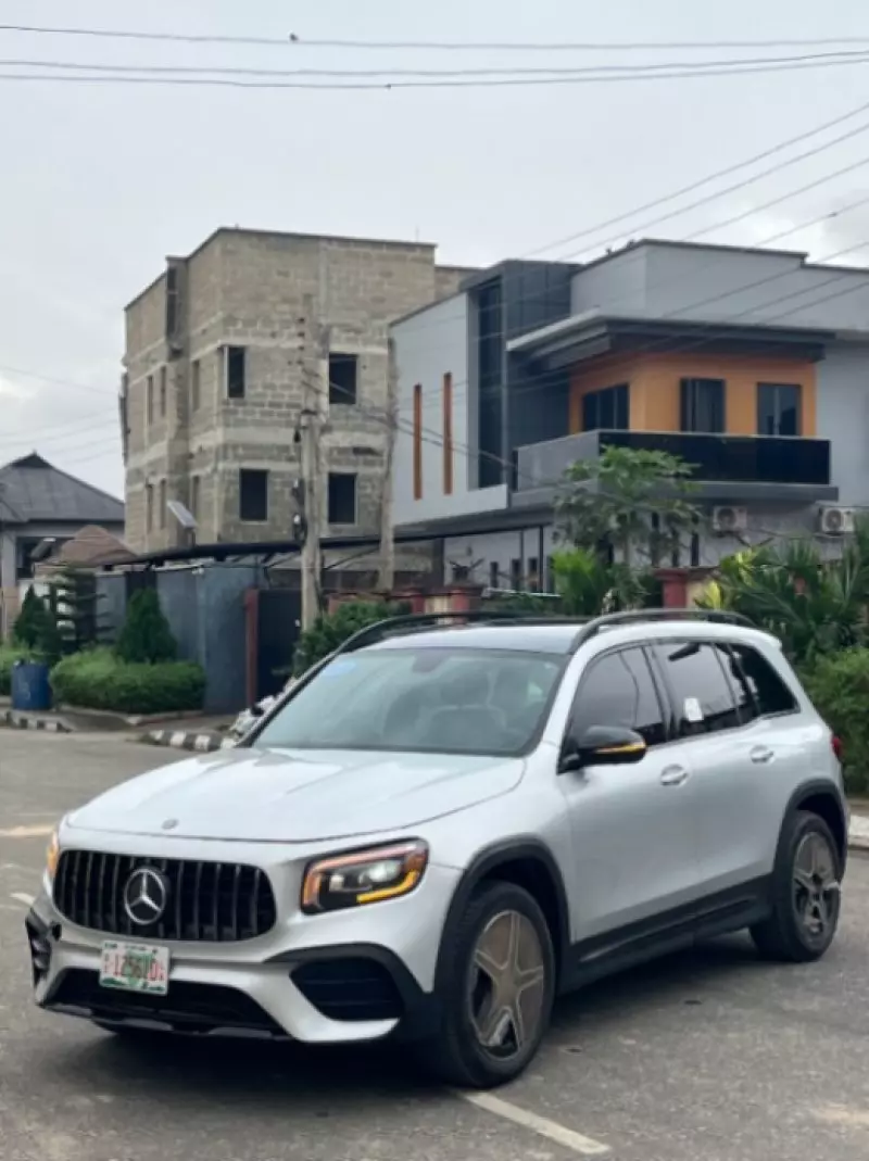 Mercedes-Benz GLB 250   - 2020
