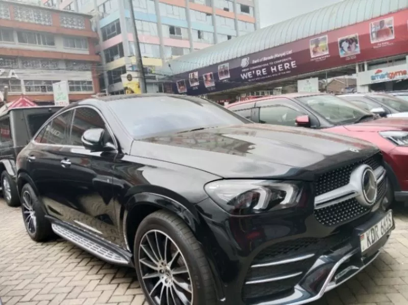 Mercedes-Benz GLE 400   - 2021