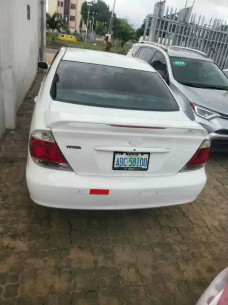 TOYOTA Camry   - 2004