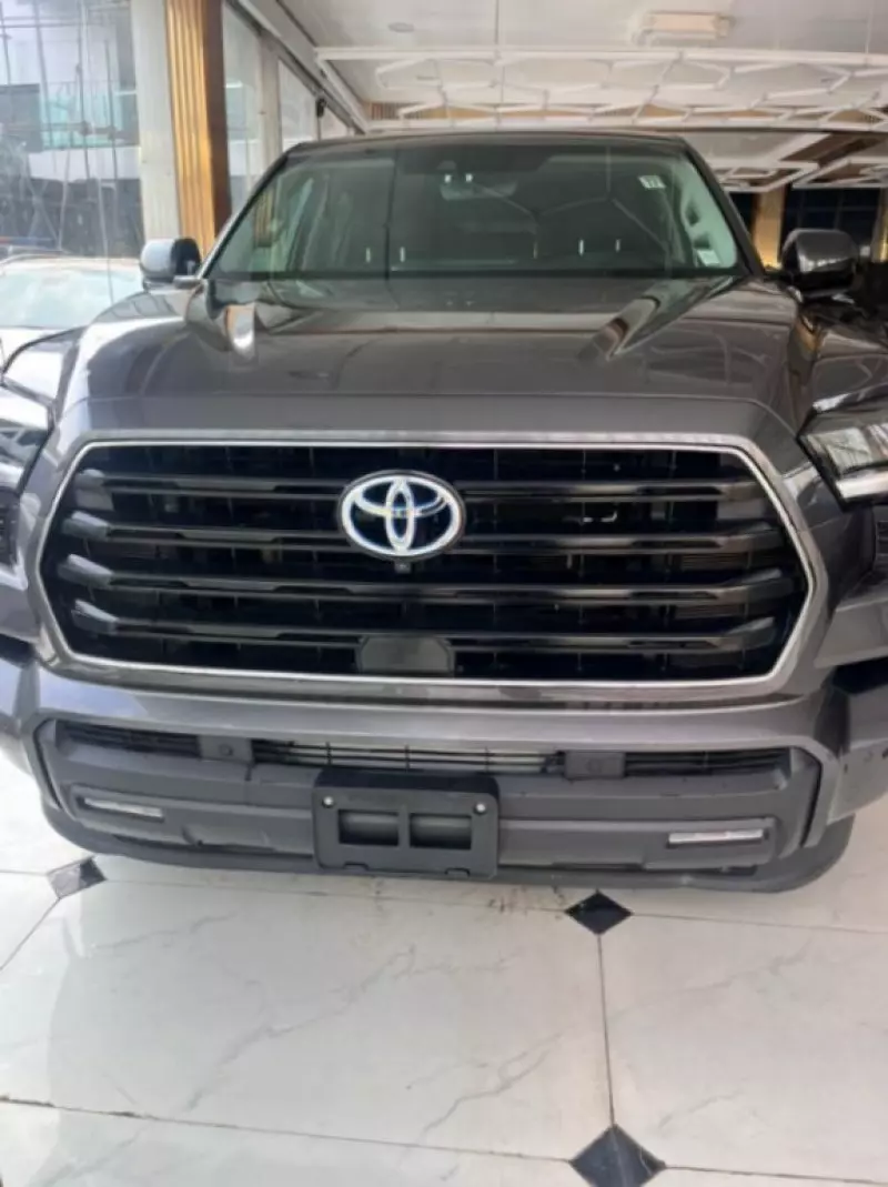 Toyota Sequoia   - 2024