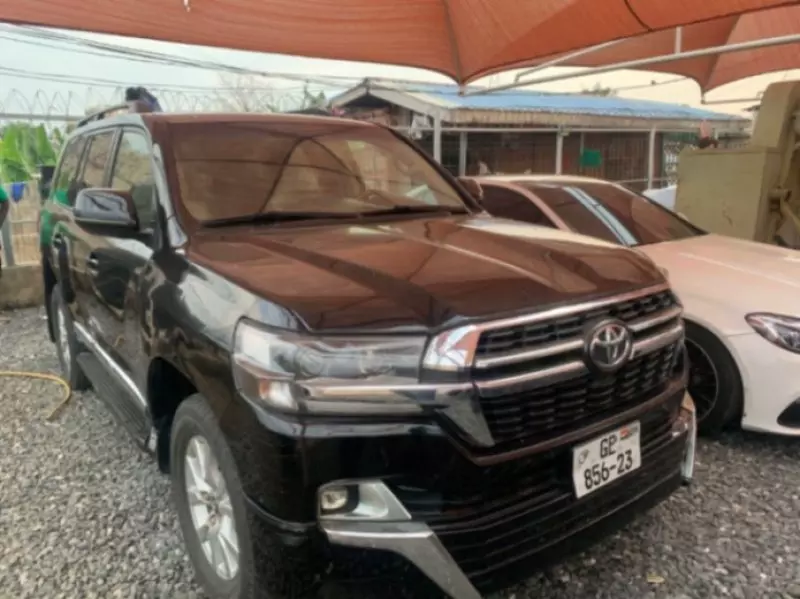 Toyota Land Cruiser   - 2015