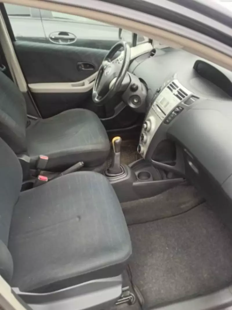 Toyota Yaris   - 2010