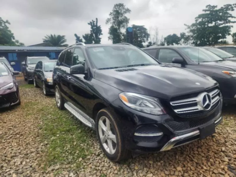Mercedes-Benz GLE 350   - 2016