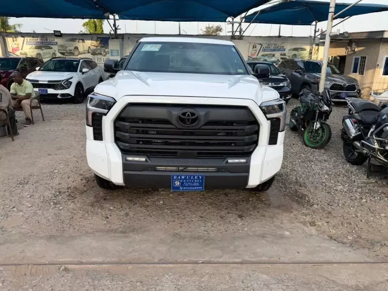 Toyota Tundra   - 2025