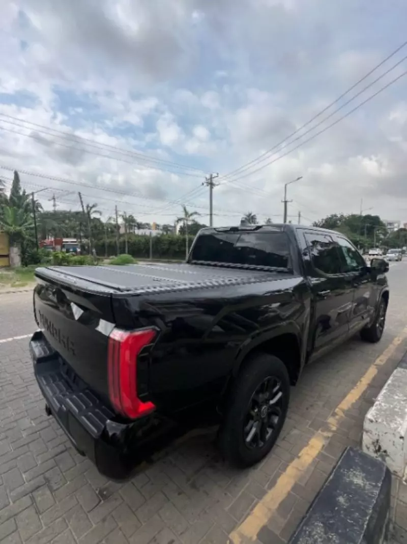 Toyota Tundra   - 2025