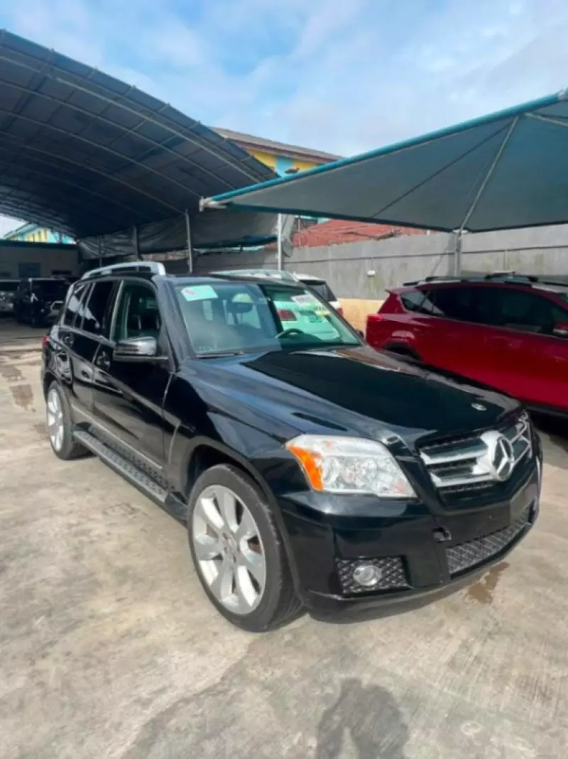 Mercedes-Benz GLK 350   - 2011